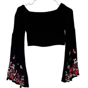 Rahi Cali Cropped Embroidered Top Boho Festival Size Small
